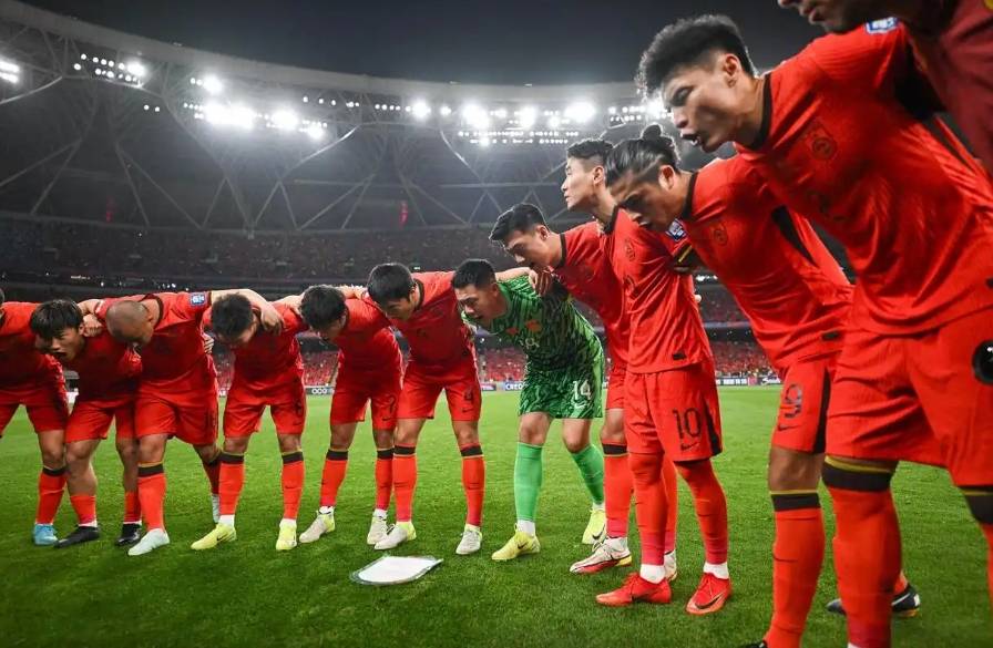 欧预赛劲敌对碰,国家队士气昂扬的简单介绍 欧预赛劲敌对碰,国家队士气昂扬的简单介绍