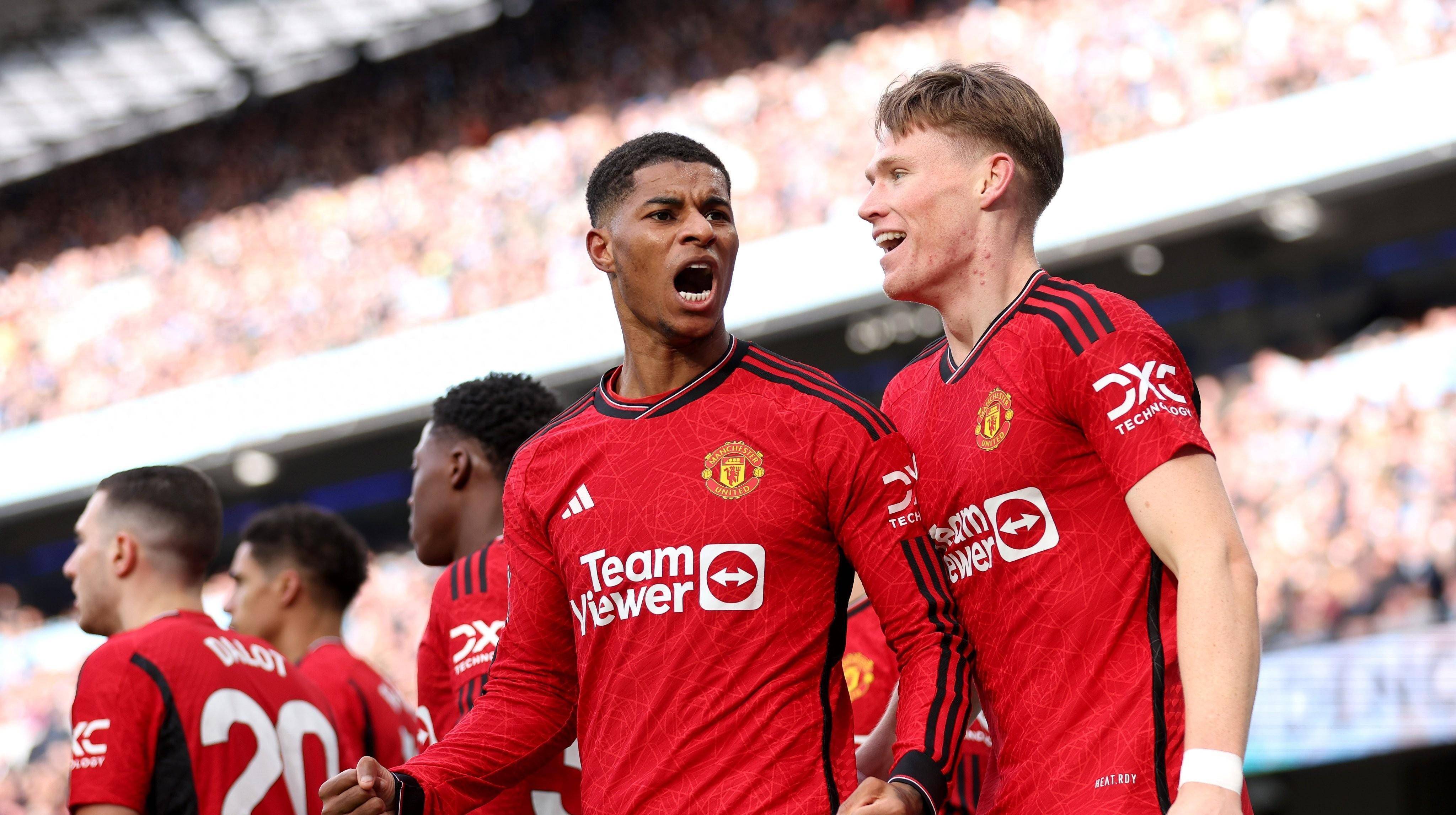 包含热刺错失良机，客场遭遇惨败终结连胜的词条