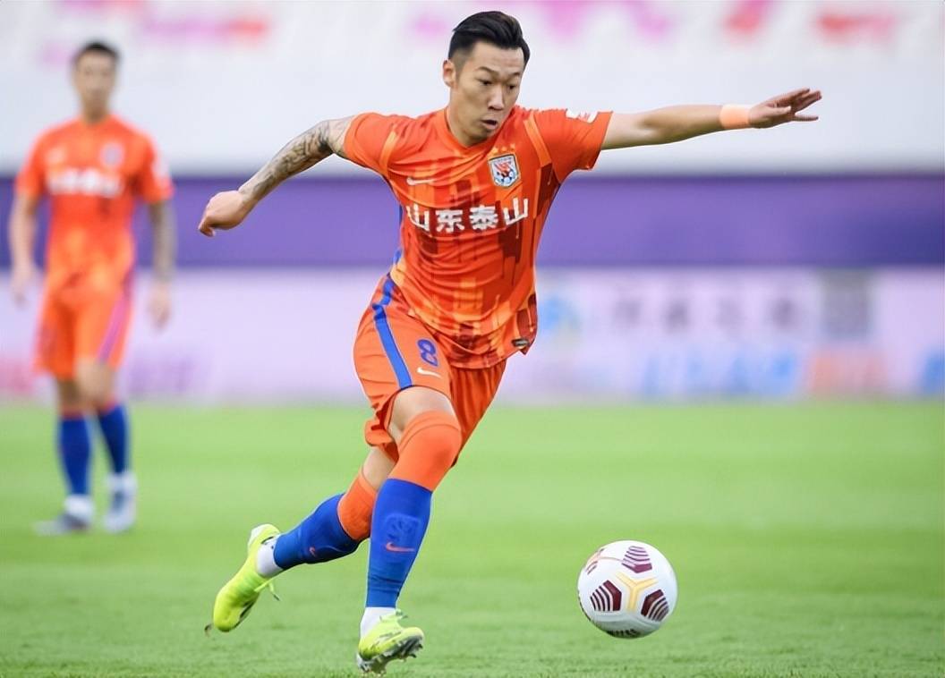 比赛太激烈了！上港客场-战胜鲁能的简单介绍
