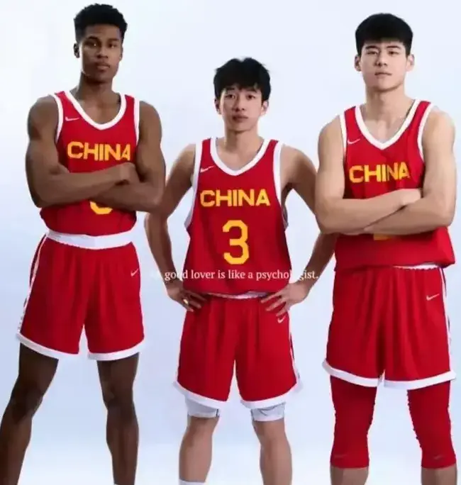 关于关键时刻备受瞩目，球队备战士气高涨的信息