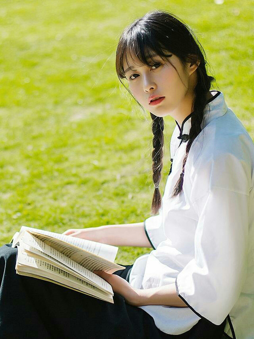 开云体育官网-从南美高原到欧冠战场，当压而不破的智利遇见接管时代的梅西