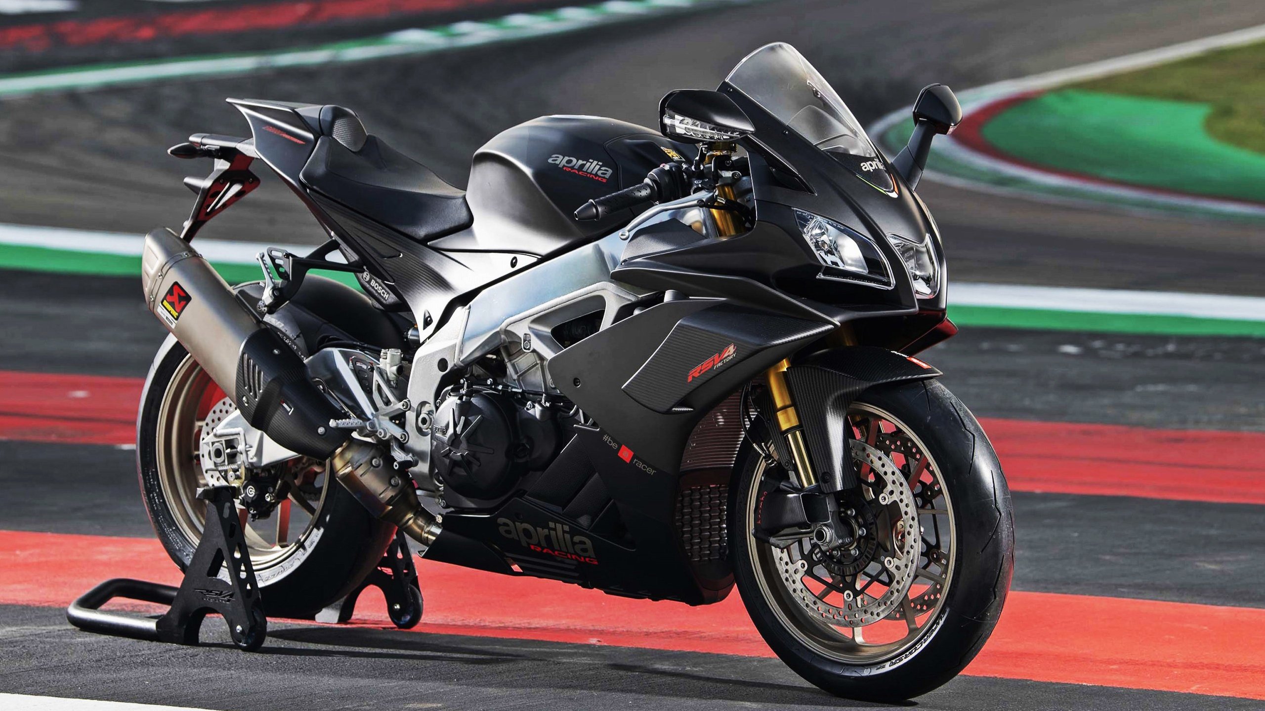 跨界统治,哈登赛场上的双重征服